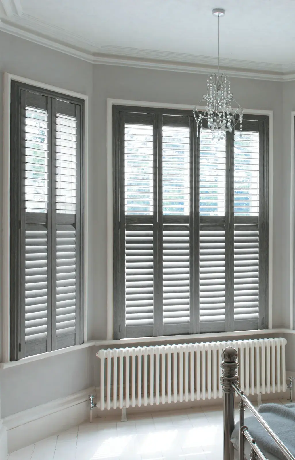 Bay window plantation shutters for privacy and light control